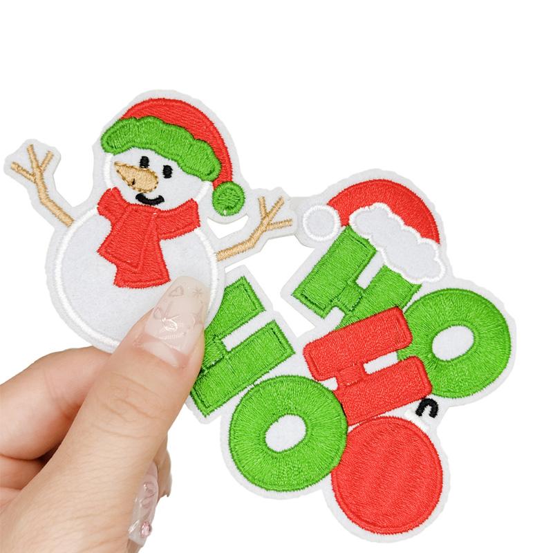 1pc Santa Claus For Clothing Bags Badge Sticker DIY Appliques Cartoon Christmas Emblem Embroidery Patches Iron On