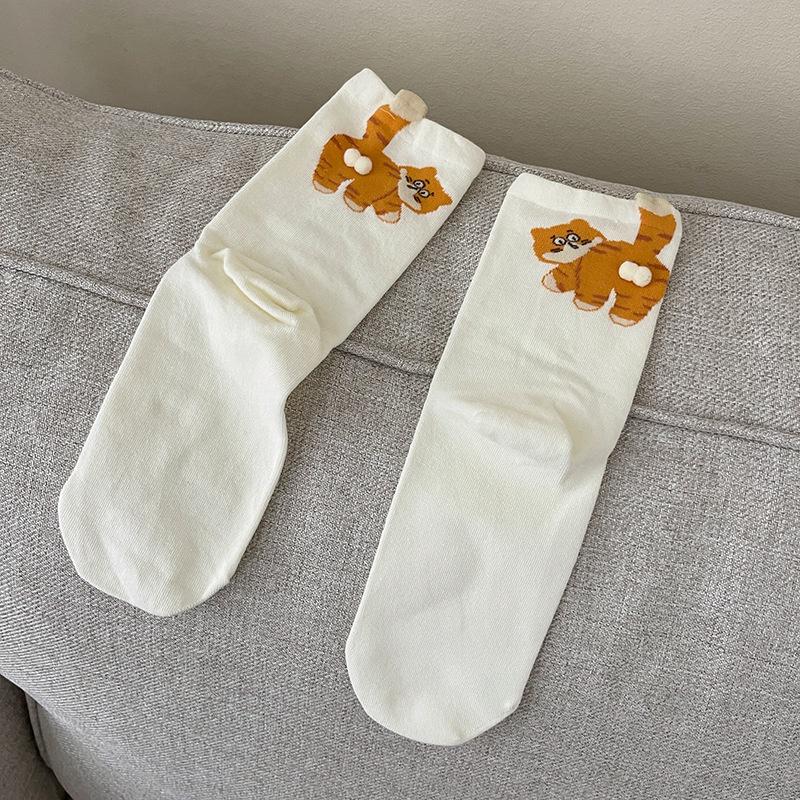 1Pair Cartoon Cat Ladies Cotton Socks Breathable And Comfortable Socks For All Seasons
