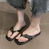 Retro Belt Buckle Flip-flops Summer Wear Flat Bottom Toe Cool Slippers Women's Casual Beach Slippers