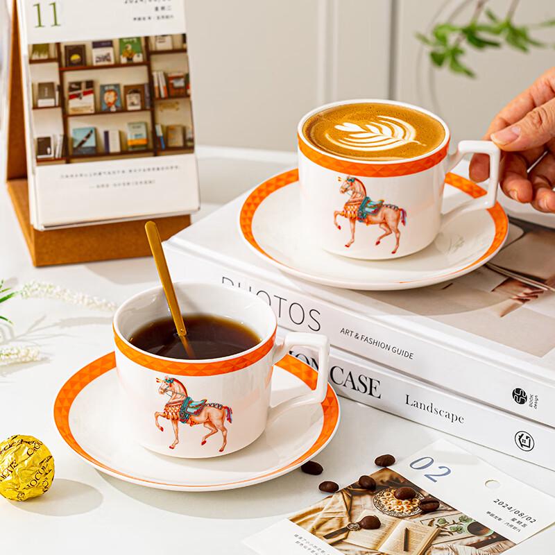 Set di tazze da caffè in ceramica Jinmingli Cavallo Rampante