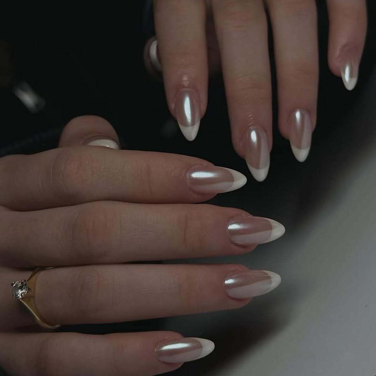 24 шт. Простой нюдовый средний миндалевидный набор накладных ногтей, глянцевый розовый французский с однотонными искусственными ногтями для женщин, носимый маникюр