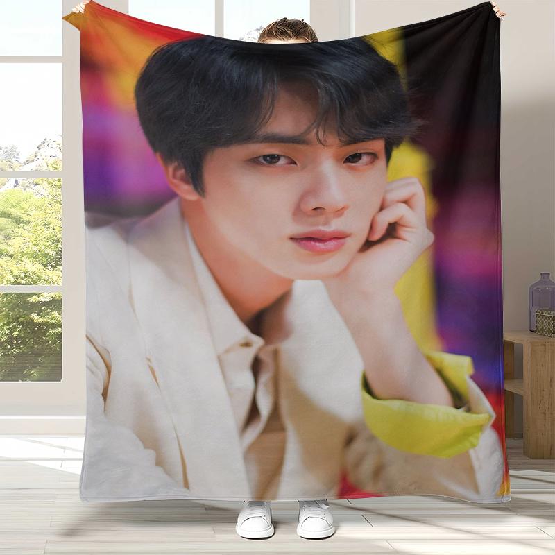Kim Seok Jin Kpop B-BTS Flanelldecke, Ultraweiche Warme Plüschdecke für Zuhause Schlafzimmer Bett Sofa Abdeckung Büro Camping Picknick Geschenk
