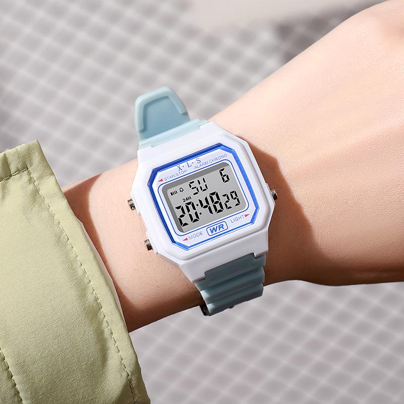 New Children's LED Digital Watch Student Multi Functional Outdoor Sports Watch Minimalist Men's and Women's Electronic Watch