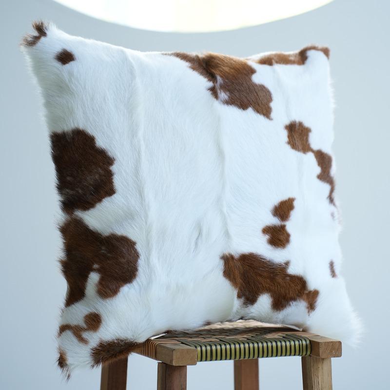 Plush Cow Print Pillowcase 50x50cm Double-sided Cushion Cover Artistic Color-block Throw Pillow Cover Home Decor