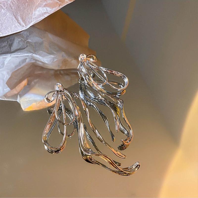 Exquisite Exaggerated Big Long Bowknot Earrings for Women Fashion Irregular Metal Line Bow Earring Party Jewelry Gift