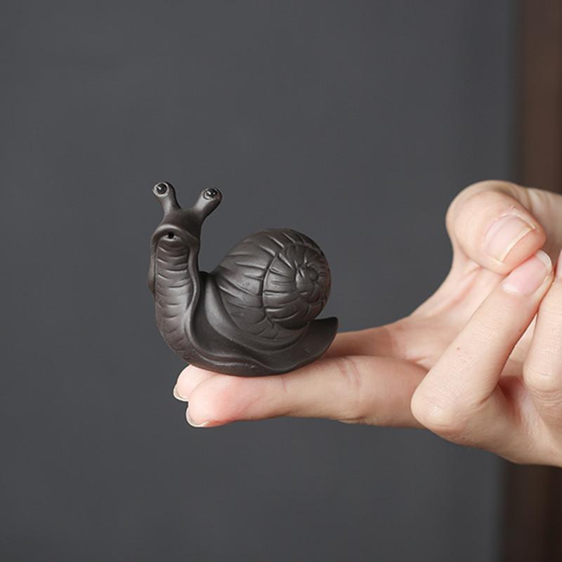 

Purple Clay Snails Statue Tea Figurine Ornament Creative Handmade Tea Pet Decoration Boutique Tea Set Decors Exquisite Gifts