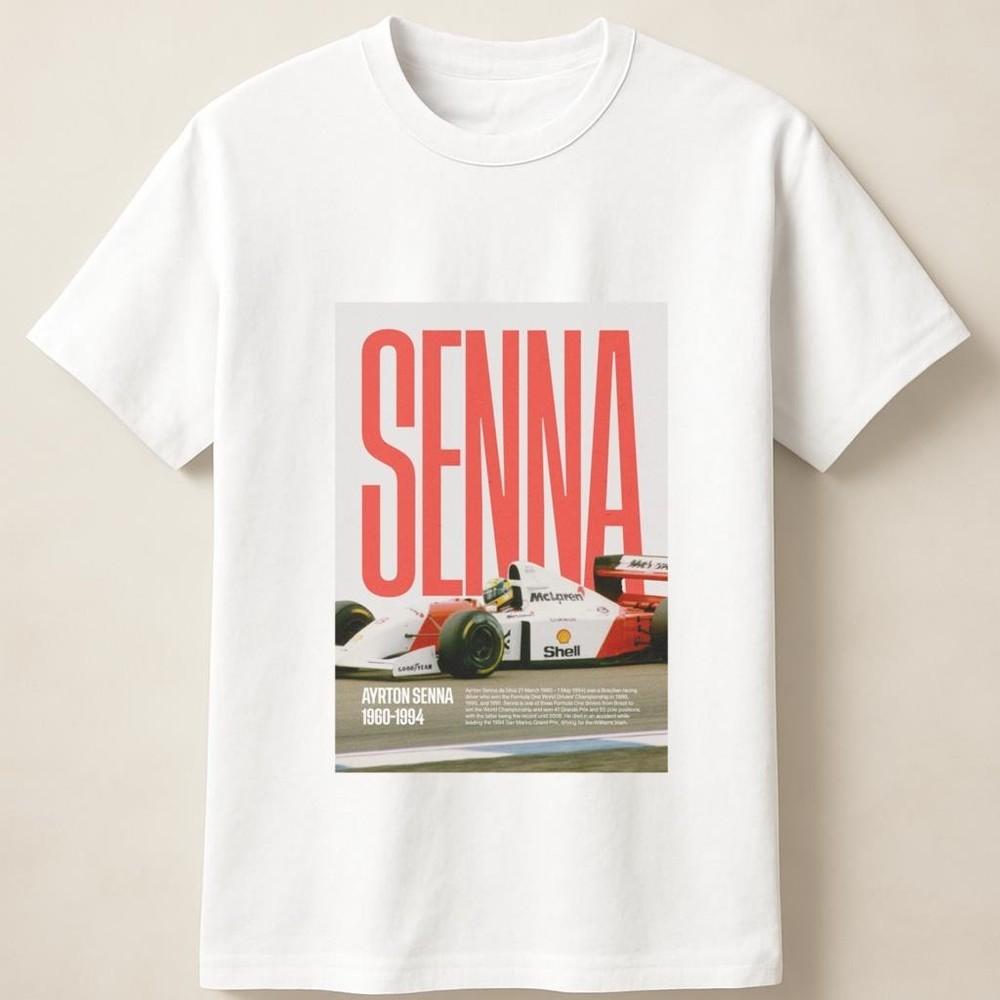 

Футболка Senna Racing з вінтажним шрифтом та білим зображенням боліда F1 Унісекс Футболка Унісекс Футболка XXL