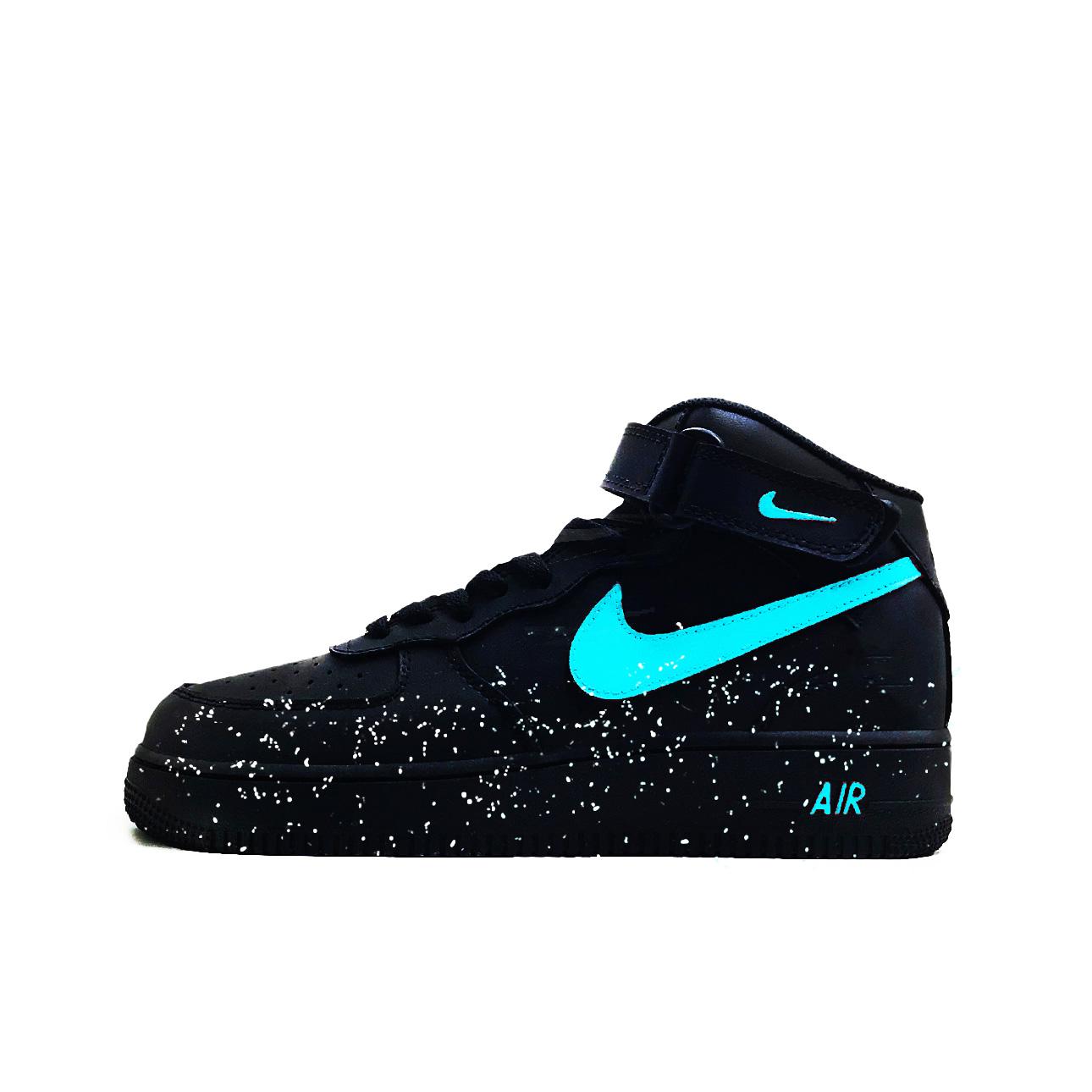 

Nike Air Force 1 Fluorescent Sea Appointment Synthetic Leather CW2289-001(Team1709-) 40