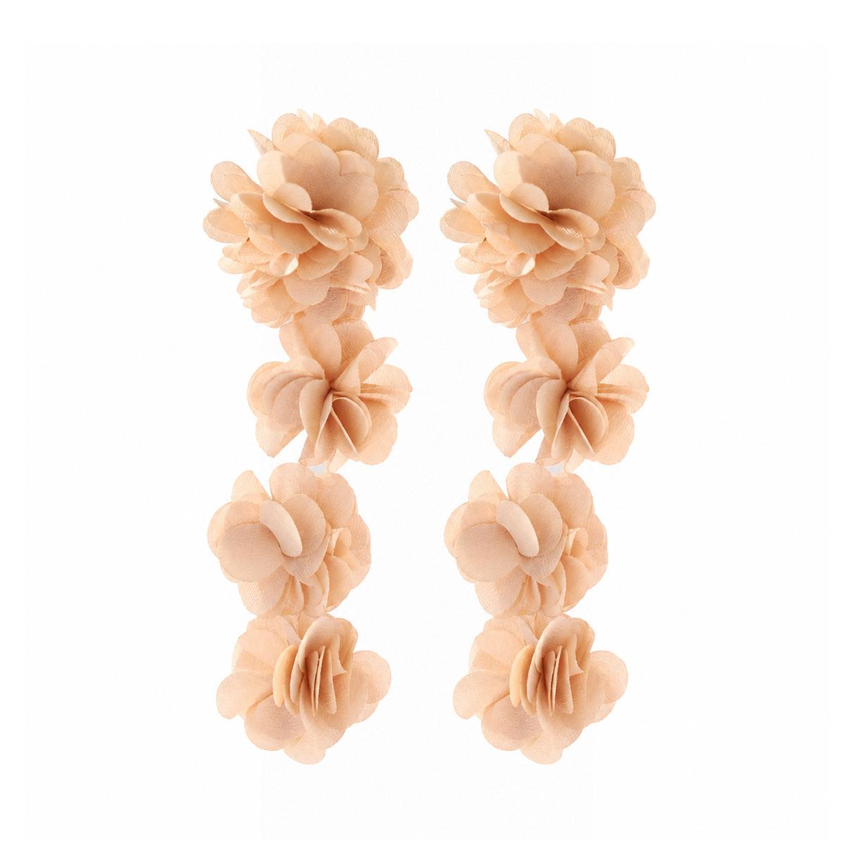 Multi-layered Three-dimensional Flower Hand-woven Earrings for Beach Vacation Style, Suitable for Ladies, with A Sophisticated Touch. 1 pair
