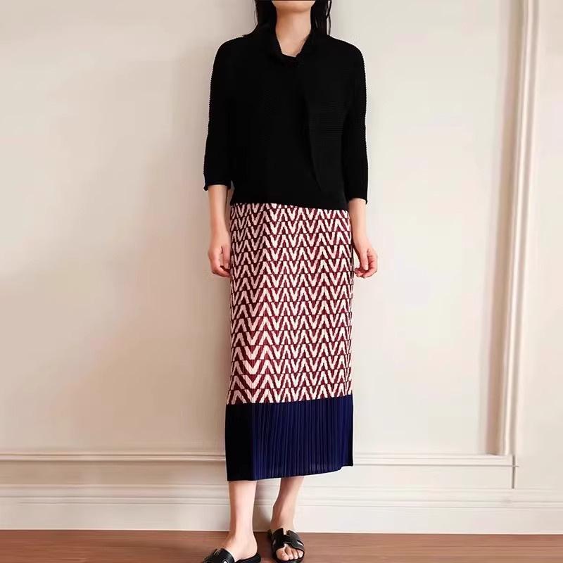 

Юбка миди Miyake с высокой талией, плиссированная, приталенная, с принтом и разрезом, весна/лето 2025 One Size