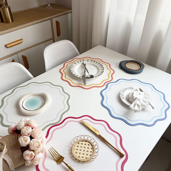 Podložka na stůl z umělé kůže s vlnkovaným okrajem, žáruvzdorná, protiskluzová, tepelně izolační, vodotěsná, ochrana jídelního stolu, dekorační podložka, kuchyňské potřeby