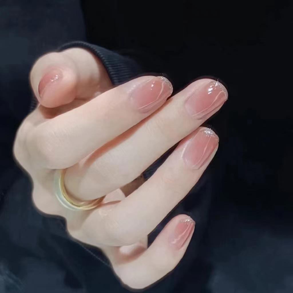 Simple French Gradient Detachable Press-On Nails: Short, Whitening False Nail Tips.