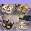 Stilvolle Sommer-Flachsandalen für Damen, schicke Plateau-Sandalen, Strandschuhe für modische Outfits