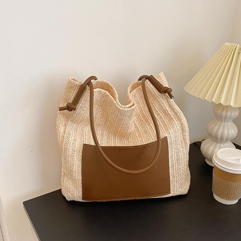 Straw Hollow Out Knitting Tote Bag Large Capacity Handmade Shoulder Handbag Women Designer Casual Beach Bag
