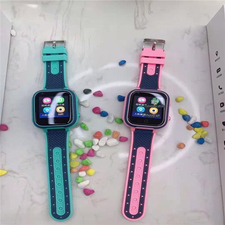 LT21 4G Wodoodporny smartwatch dla dzieci z aparatem, połączeniami wideo, śledzeniem GPS i funkcjami zapobiegającymi zgubieniu.