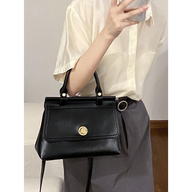 IELGY Student Party Mail carrier, Stylish Retro Portable Versatile Large Capacity Messenger Bag