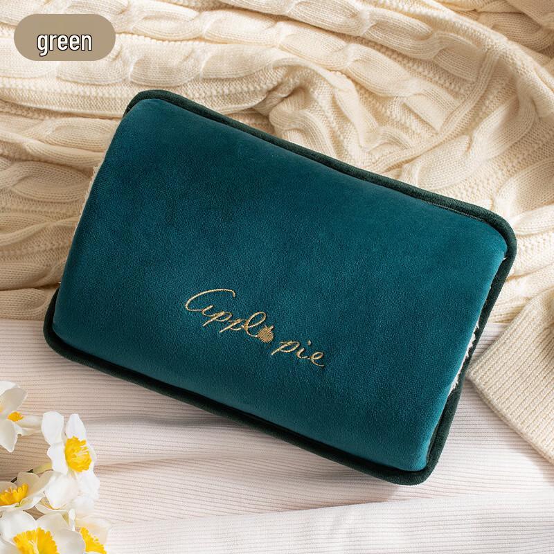 

Вышитая бархатная грелка для горячей воды