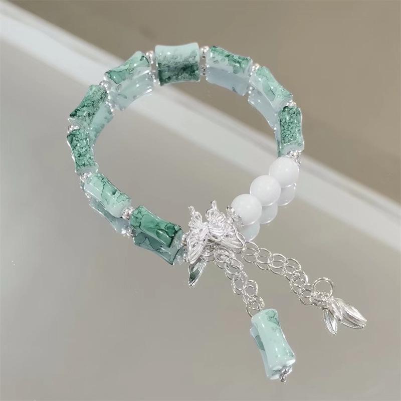 Forest Butterfly Glass Bracelet with Ice-Cracked Flower Beads