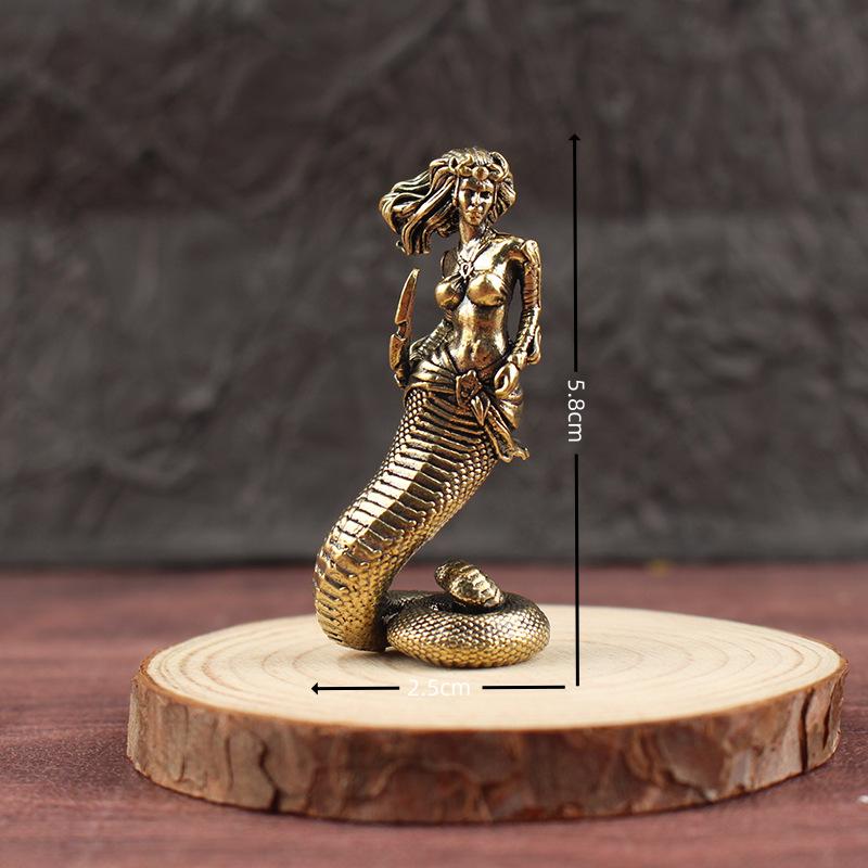 Brass Medusa Ornament Ancient Greek Snake Girl Crafts Home Office Tabletop Ornament Game Model