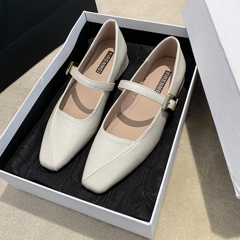 Temperament fashionable French retro word with thick heel shallow mouth Mary Jane shoes women's skirt small leather shoes square head single shoes