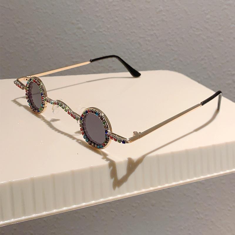 Vintage Steampunk Luxury Brand Designer Diamond Mini Small Round Sunglasses Women Sun Glasses For Men UV400 Hip Hop Metal Shades