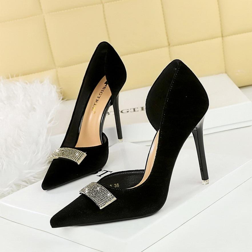 Fashion Women 10.5 Cm Heels Rhinestone Buckle Design Women Pumps Luxury and Noble Banquet Shoes Stiletto High Heels Women Shoes Fashion