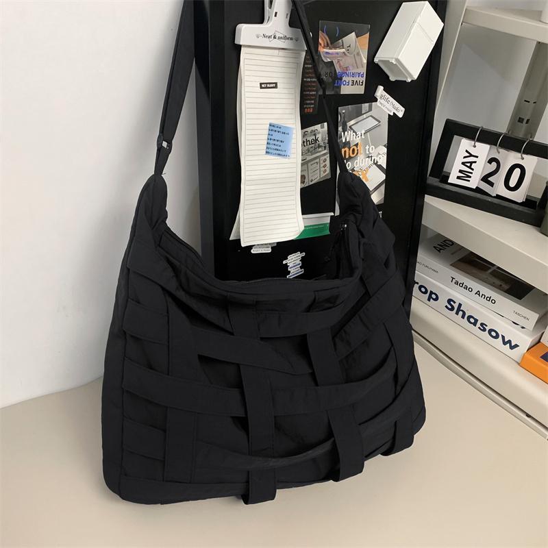 Men's Crossbody Bag Hollow Messenger Bag Women's Large Capacity Shoulder Bag