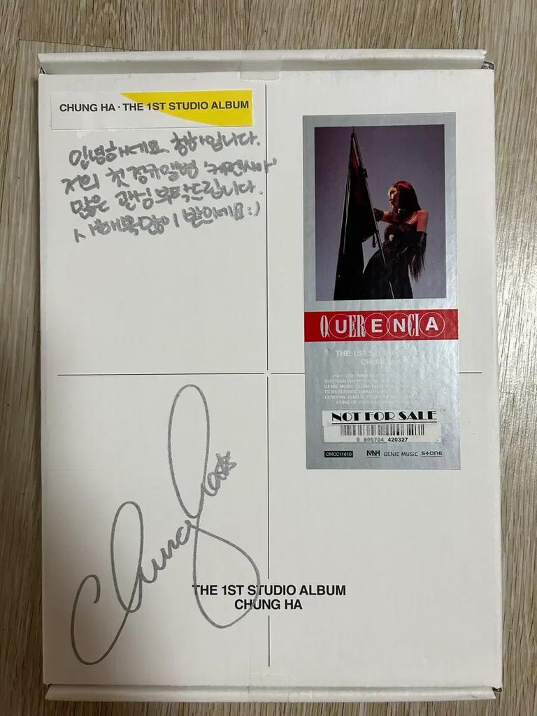 Chungha Querencia's 1st Album - Autographed Album Used