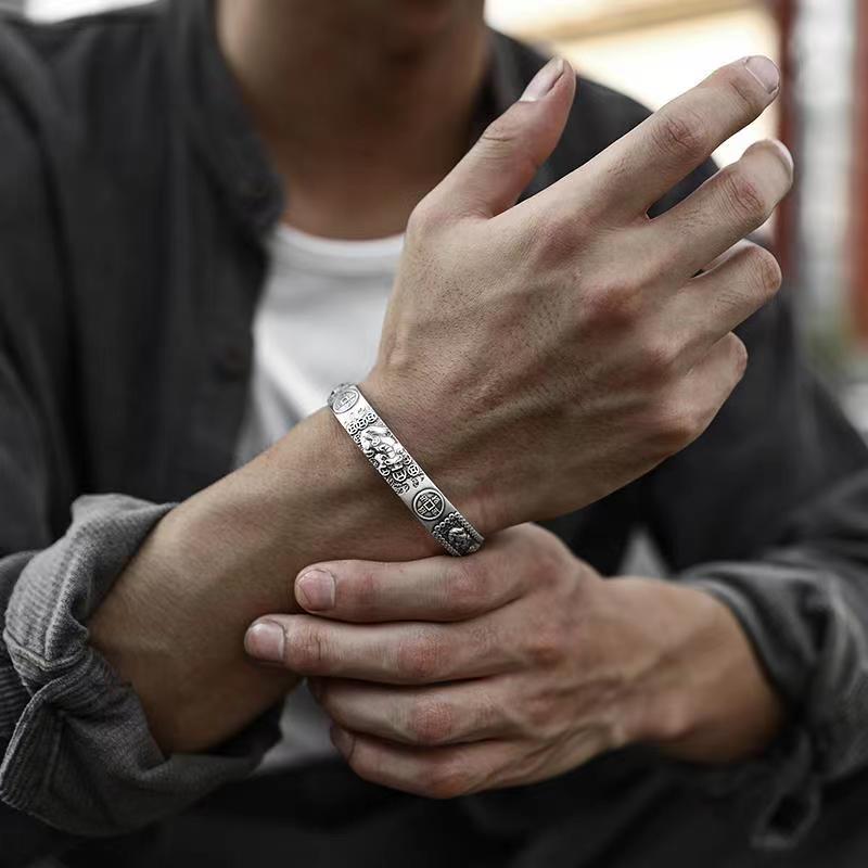 Personalized Retro Ethnic Pixiu Bangle for Men Women Stylish Cuff Bracelet Unique Jewelry Gift