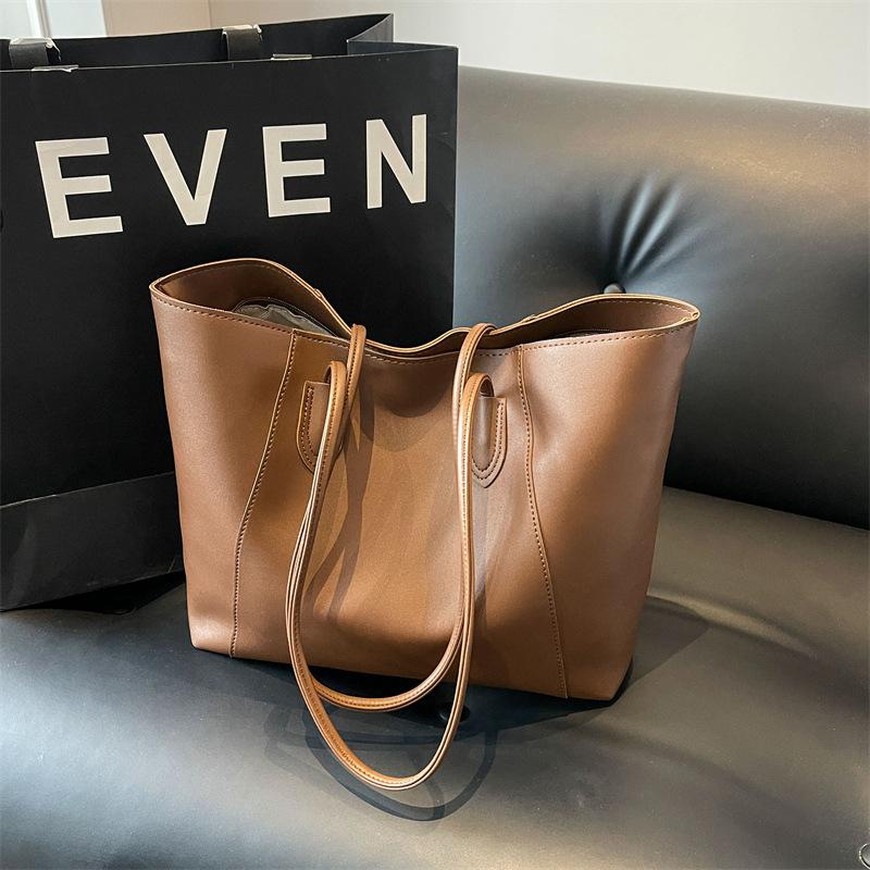 Tote bag new texture large capacity bag trendy shoulder bag women's fashion versatile underarm bag women's bag