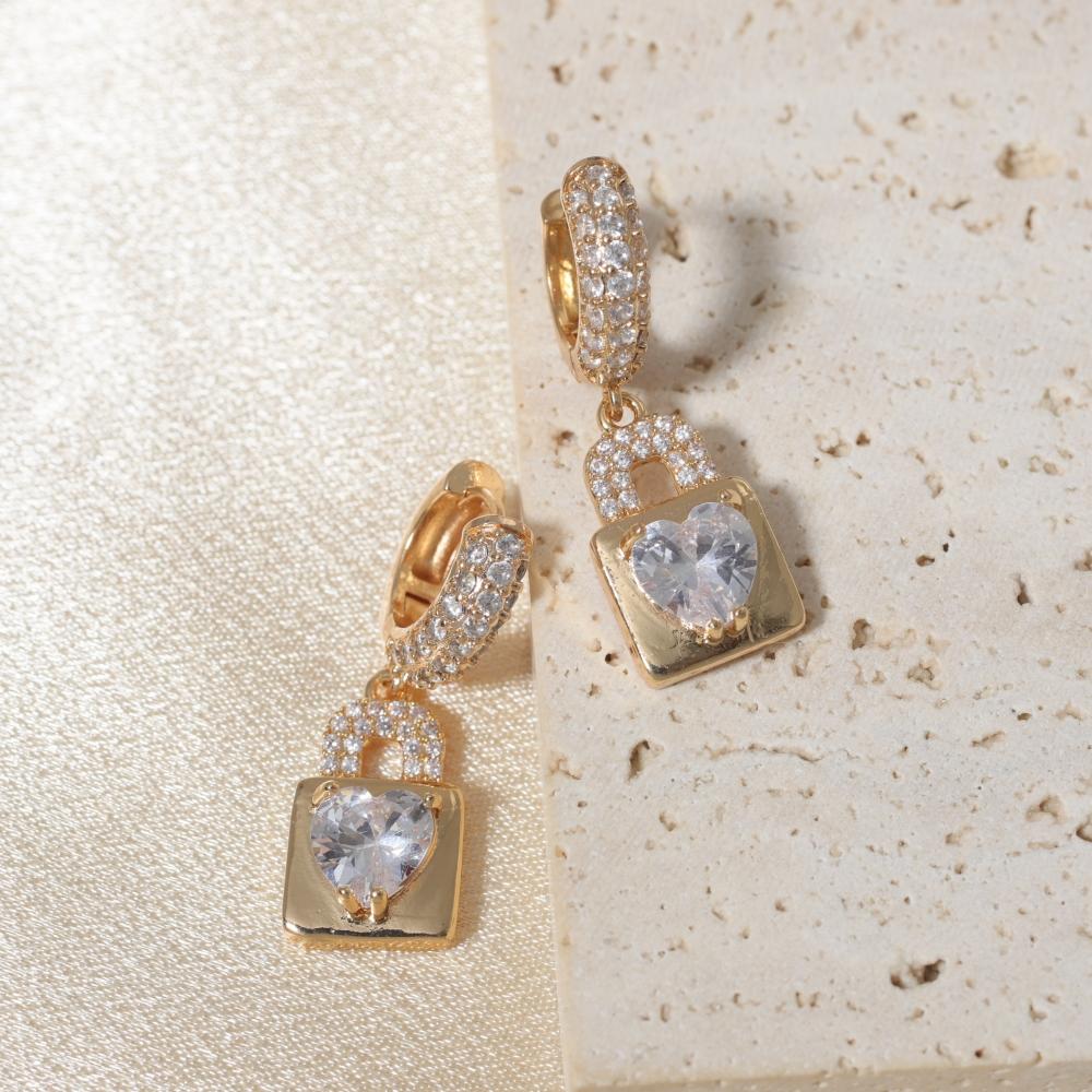 1 Pair Luxury Heart Shape Lock Dangle Earrings for Women Zirconia Earring Jewelry Wedding Party Accessories