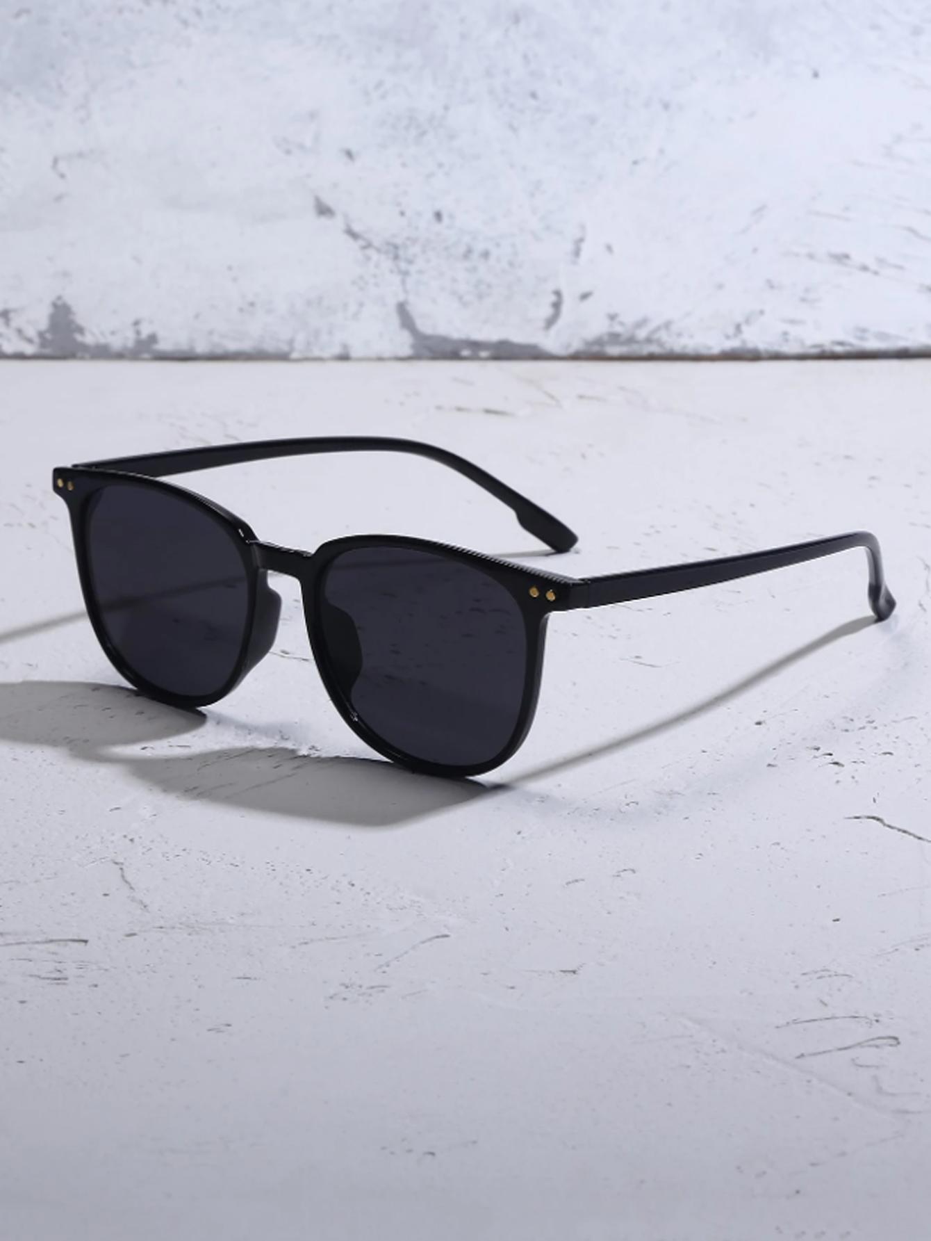 

1Pc Classic Round Frame Sunglasses with Delicate Rivet Design, Comfortable to Wear, Suitable for Street Photography and Road Tri