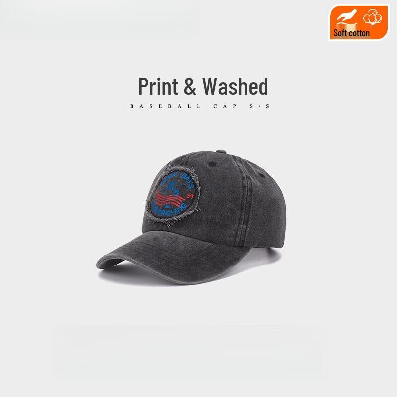 Бейсболка с вышивкой букв Junbie One Size