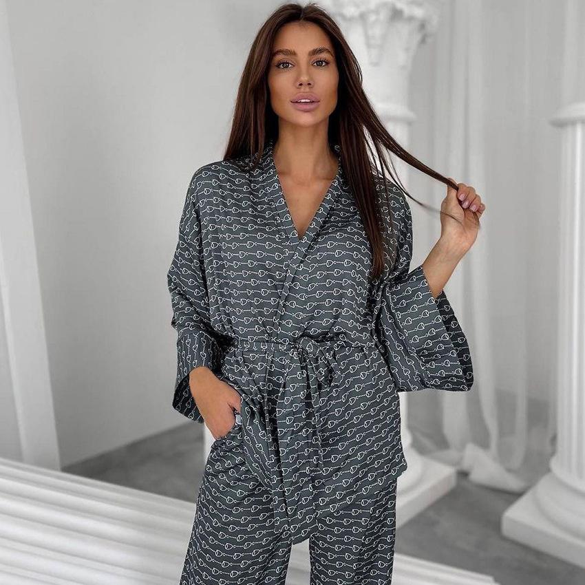 Autumn European Style Satin Print Pajamas Set Women's Loose Homewear Cardigan Robe Long Pants Cool Feel Nightwear For Casual Outing