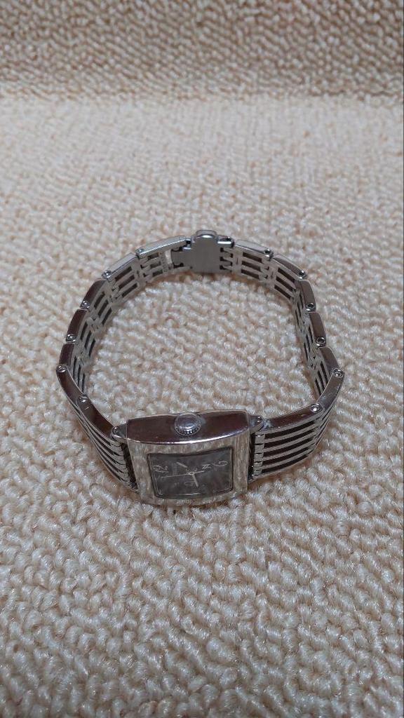[USED] Rare, working Seiko women's watch with quartz movement and purple dial
