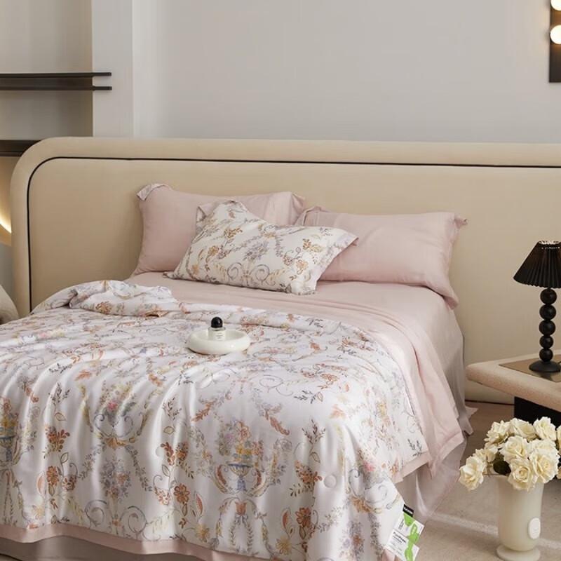 WOODPECKER Floral Tencel Summer Quilt