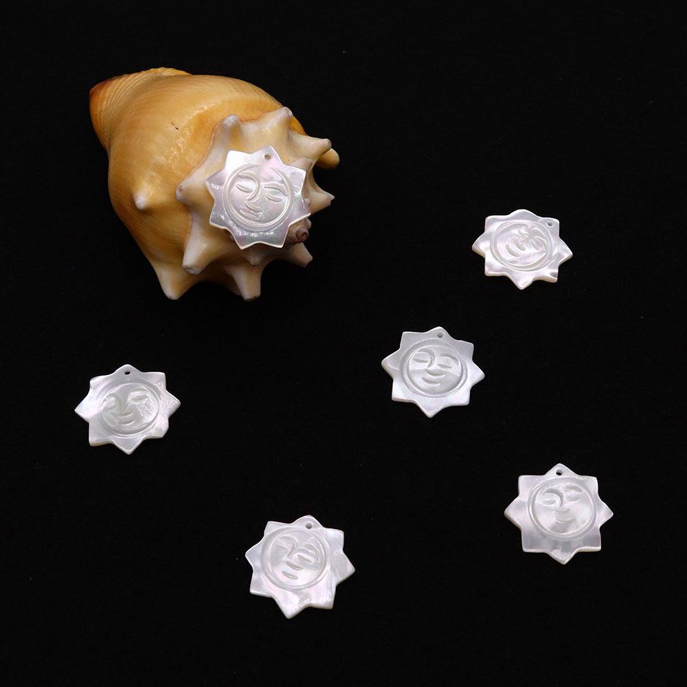Natural Seawater Shell Sun Face Pendant Necklace Jewelry Accessory