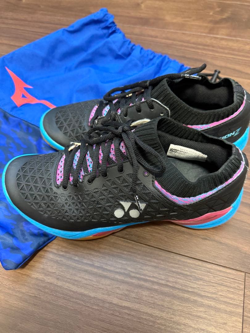 

[USED] YONEX ECLIPSION Badminton Shoes Black/Blue/Pink
