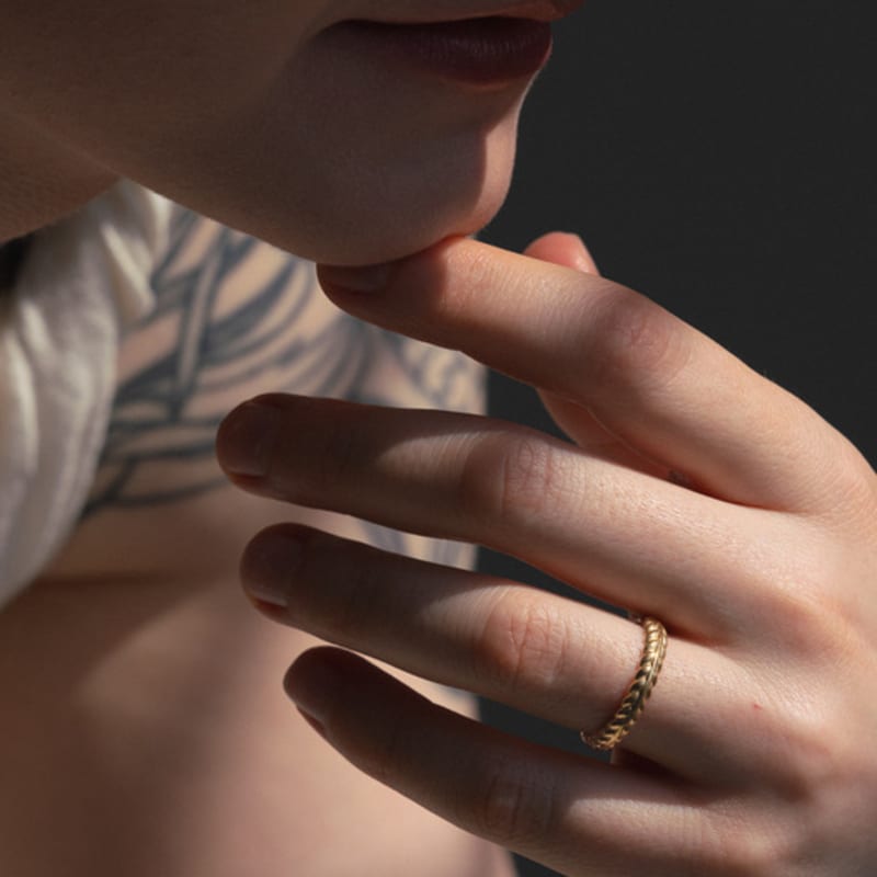 OVERGREY Laurel Ring - Gold