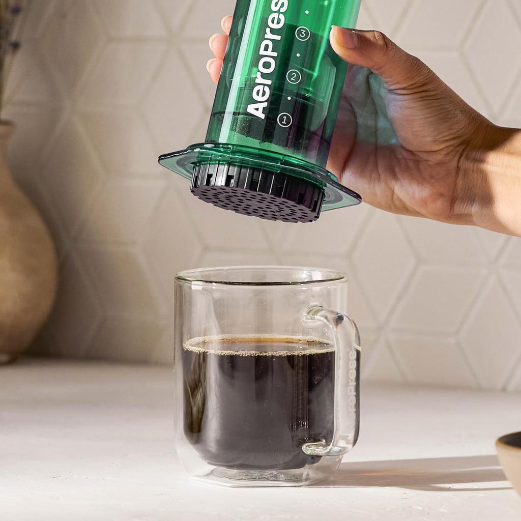 AeroPress Main AeroPress Green Coffee Maker with French Iced Unbreakable Pressure Extraction (AeroPress) Unit, Filter, Press, Espresso, Coffee,