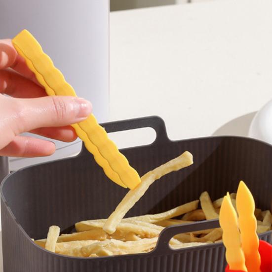 8Pcs Mini Tong Magnetic Fries Shape Food Tongs Kitchen Serving Tongs Kid