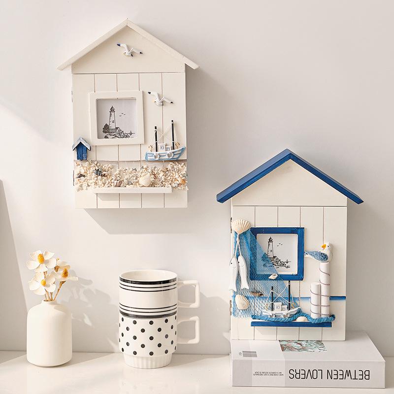Coastal Seabird Lighthouse Wall-Mounted Key Cabinet