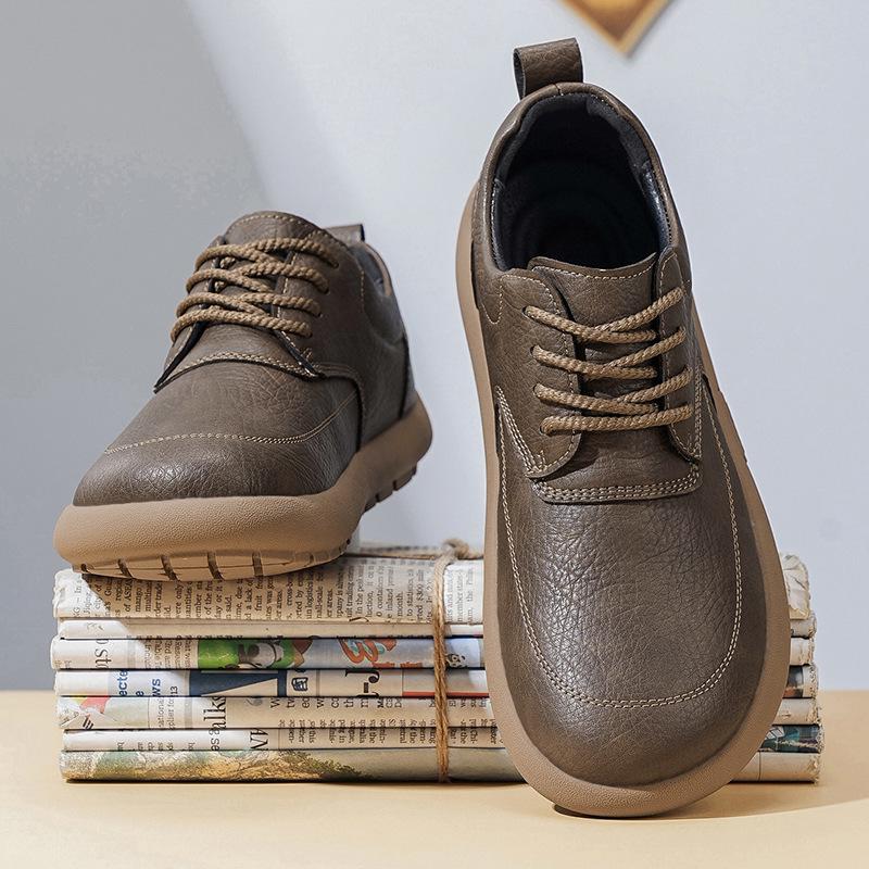 Men's Wide Head Leather Slip-on Retro Casual Shoes