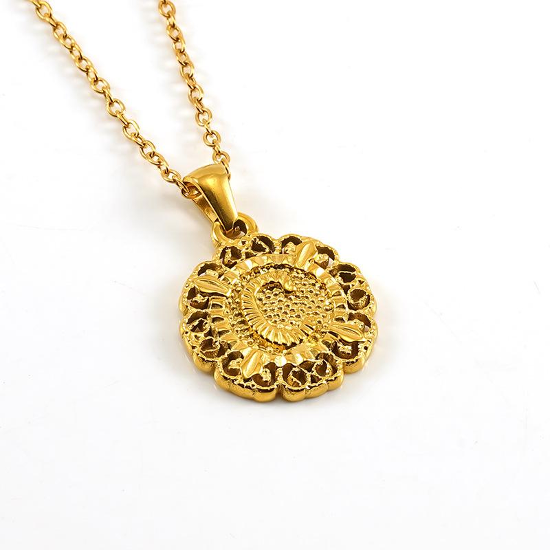 25 lat nowej mody tytanowa stal wisiorek z literą, łańcuszek na obojczyk, naszyjnik z okrągłym wytłaczanym wzorem, spersonalizowany wszechstronny dla mężczyzn i kobiet