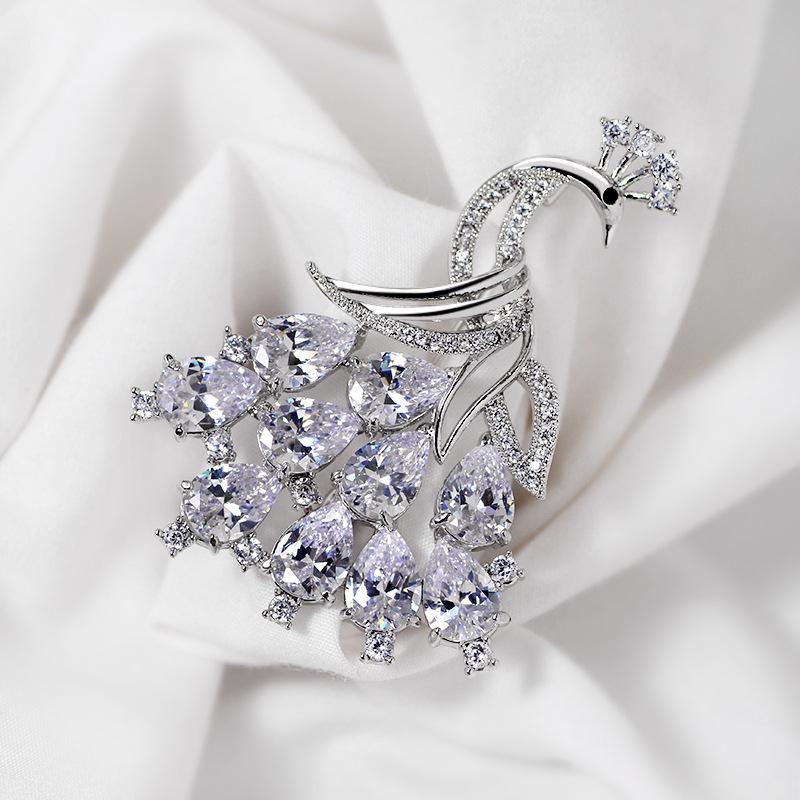Bo Xin Yun Elegant Zirconia Peacock Brooch - High-End Phoenix Fashion Accessory