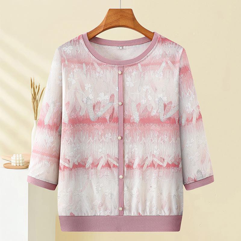 

2026 New Style Women s Casual Seven-Sleeve T-Shirt for Spring/Summer - Middle-Aged and Elderly Round Neck Base Layer Top 4XL червоний