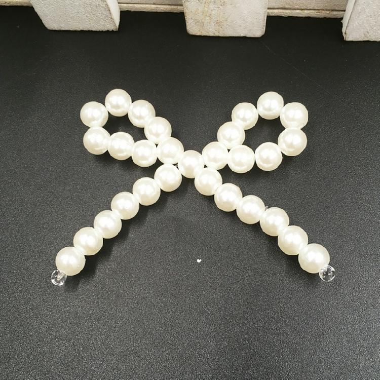 Elegant Beaded Keychain Pendants with Bowknot Fashionable Keyring DIY Decoration