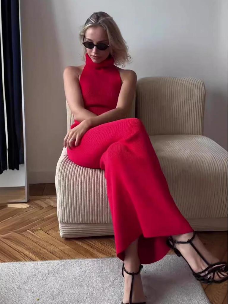 2024 Summer European & American Solid Color Deep V Backless Hip-Hugging Dress for Women