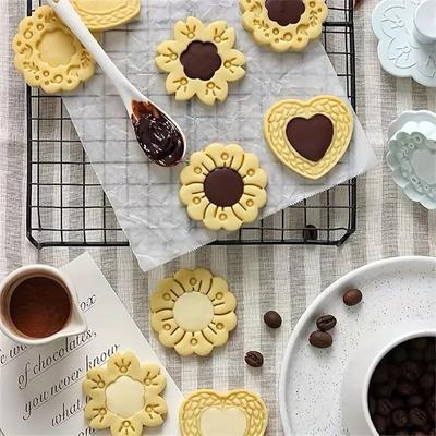 4Pcs 3D Christmas Cookie Cutters Cookie Frame Biscuit Mold Biscuits Embosser Stamp Baking Accessories Decoration Baking Supplies