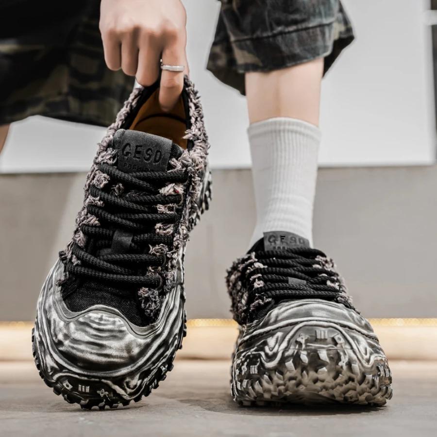 Trendy 2025 Spring New Versatile Fabric Thick Bottom Height Increasing Casual Sports Super Hot Casual Men's Shoes sneakers men